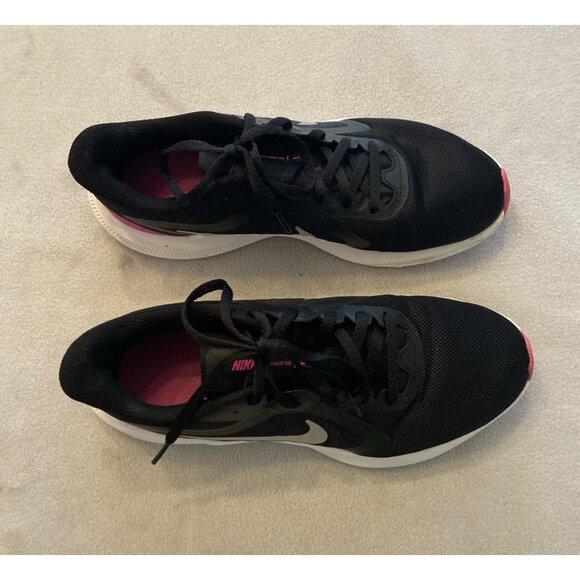 Nike Downshifter Running Shoes Womens Size 8.5 Black Pink silver logo C19986-004 - Picture 7 of 9